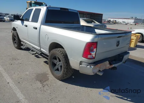 2017 Ram 1500 Express 4X4 6'4 Box из США, поврежденный, VIN 1C6RR7FT7HS795742